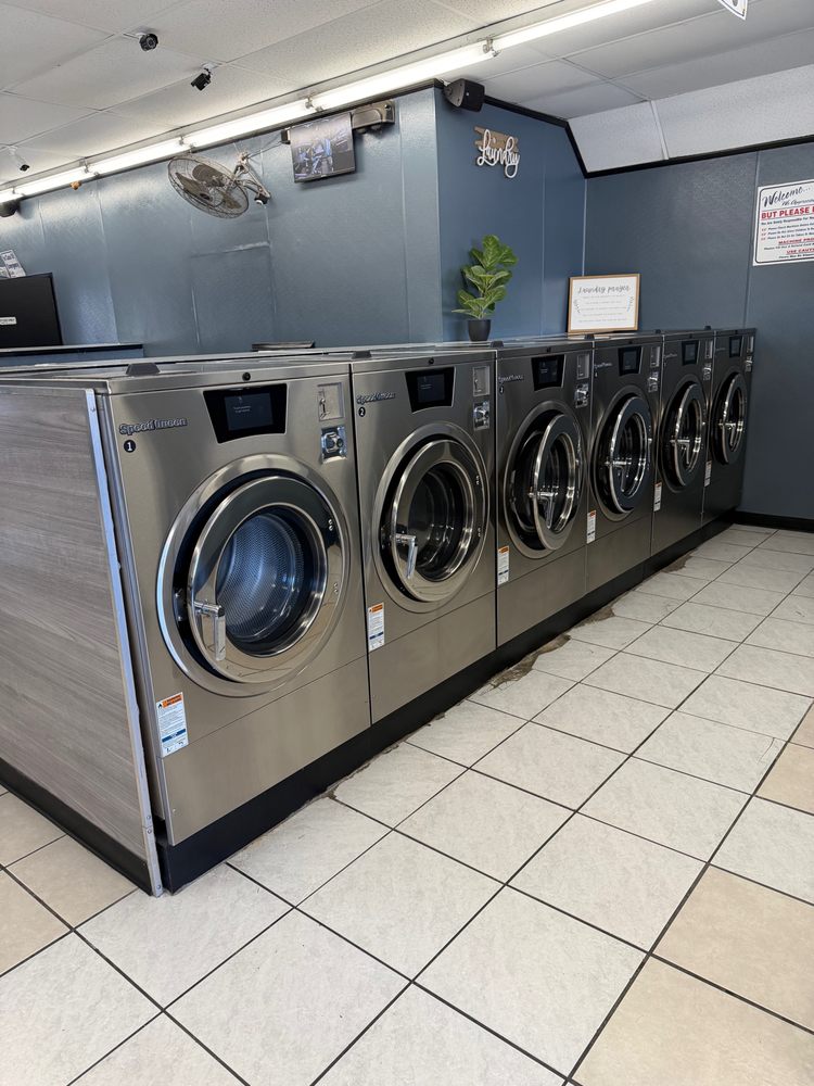 Laundromat in Pico Rivera, CA